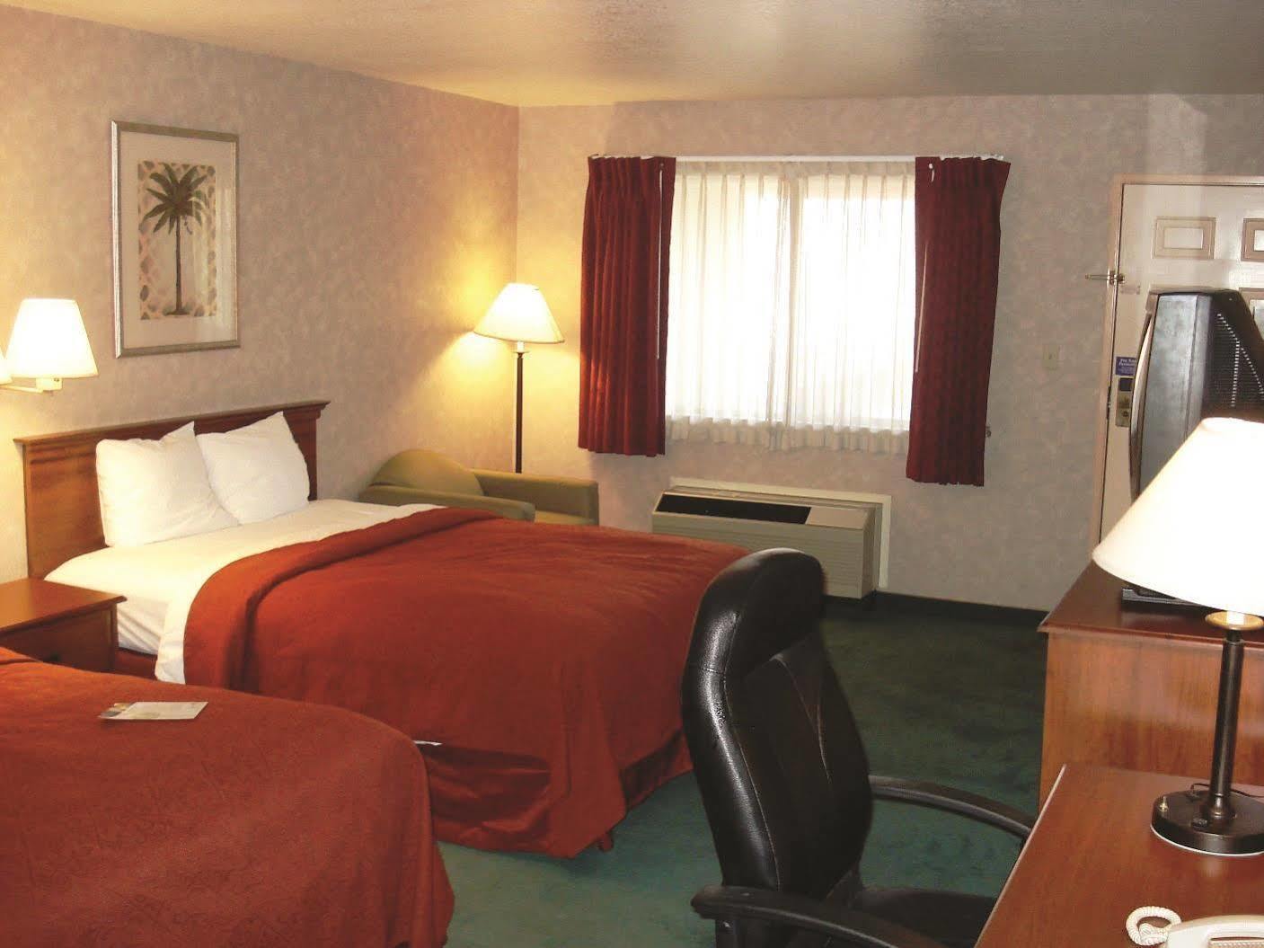Holiday Inn Express Oakdale, An Ihg Hotel Exteriör bild